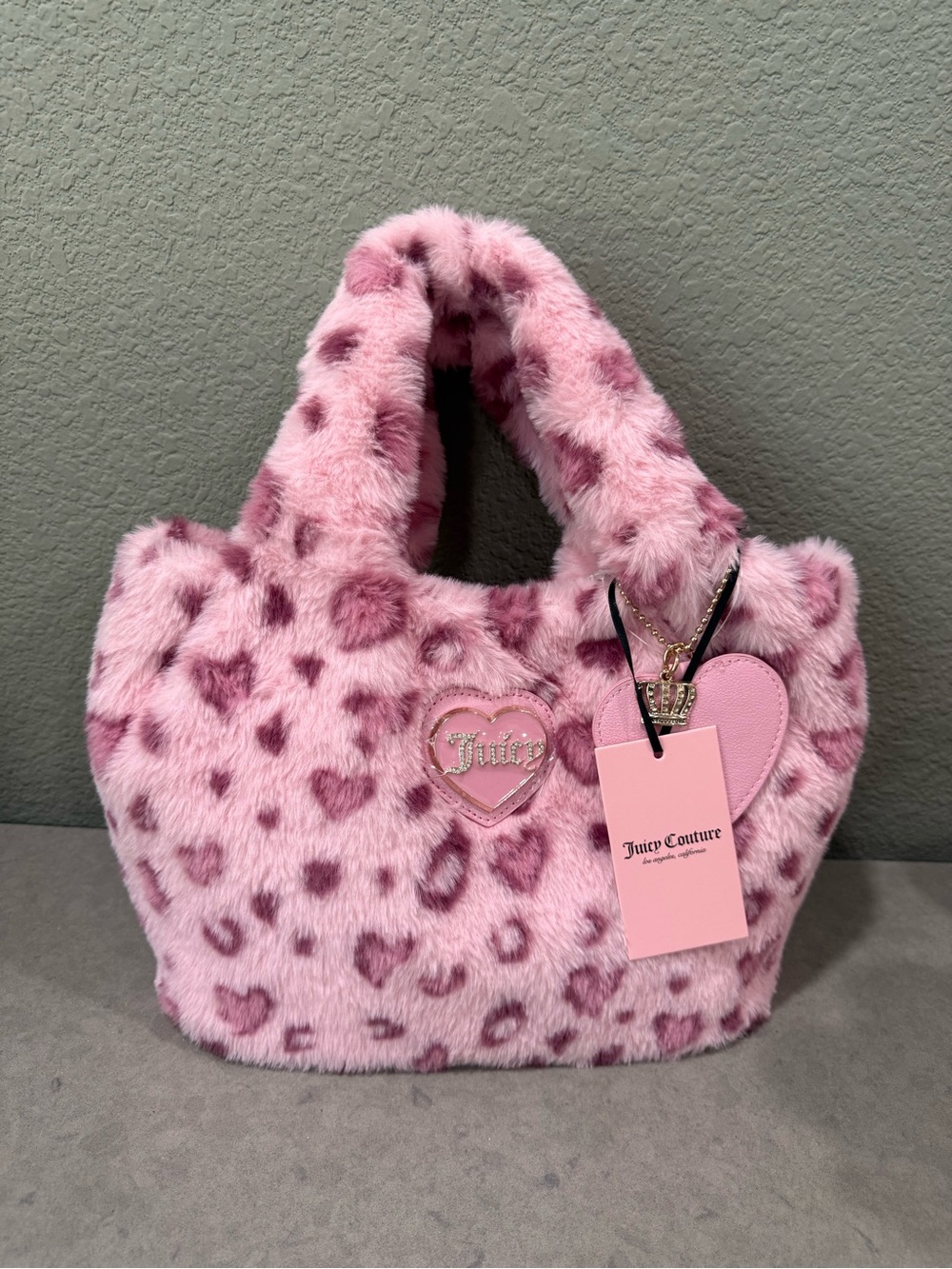 NWT Juicy Couture Juicy Warm Up Pink Leopard-Cheetah Mini Tote Bag VHTF 🥰
VIRAL